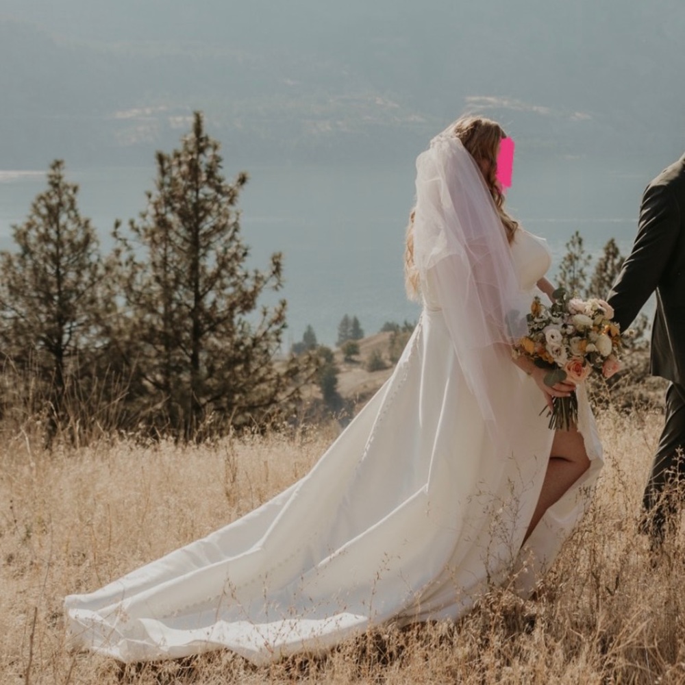 Essence of Australia- D3460 Wedding Dress